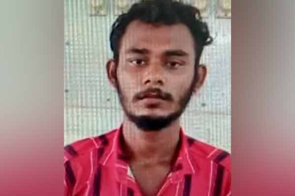 The police surrounded the who escaped in Erode