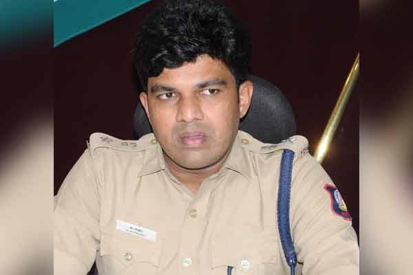 Auto drivers brawl at Satguru Swami Temple in Kanakkampatti