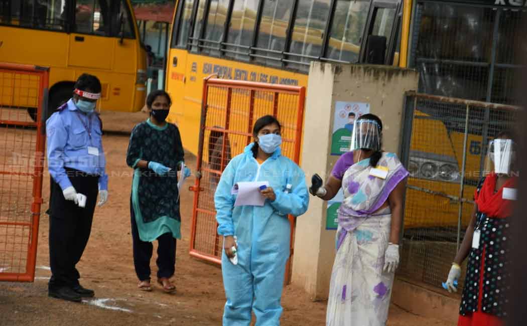 student who wore the PPE safety armor to take the NEET exam ...!