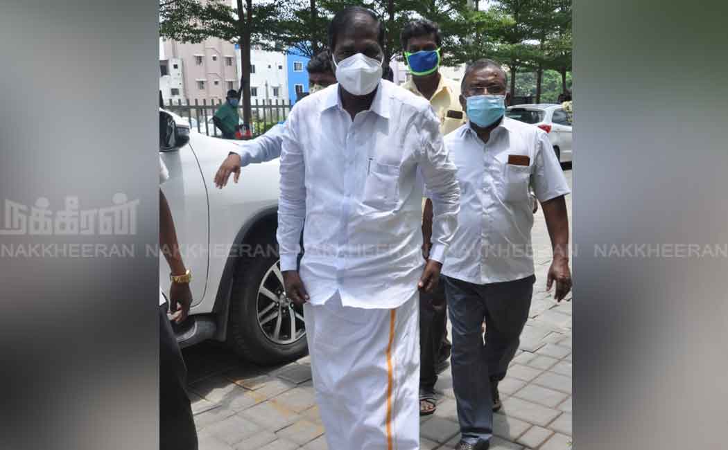 Party leaders and movie celebrities pay homage to OPS wife