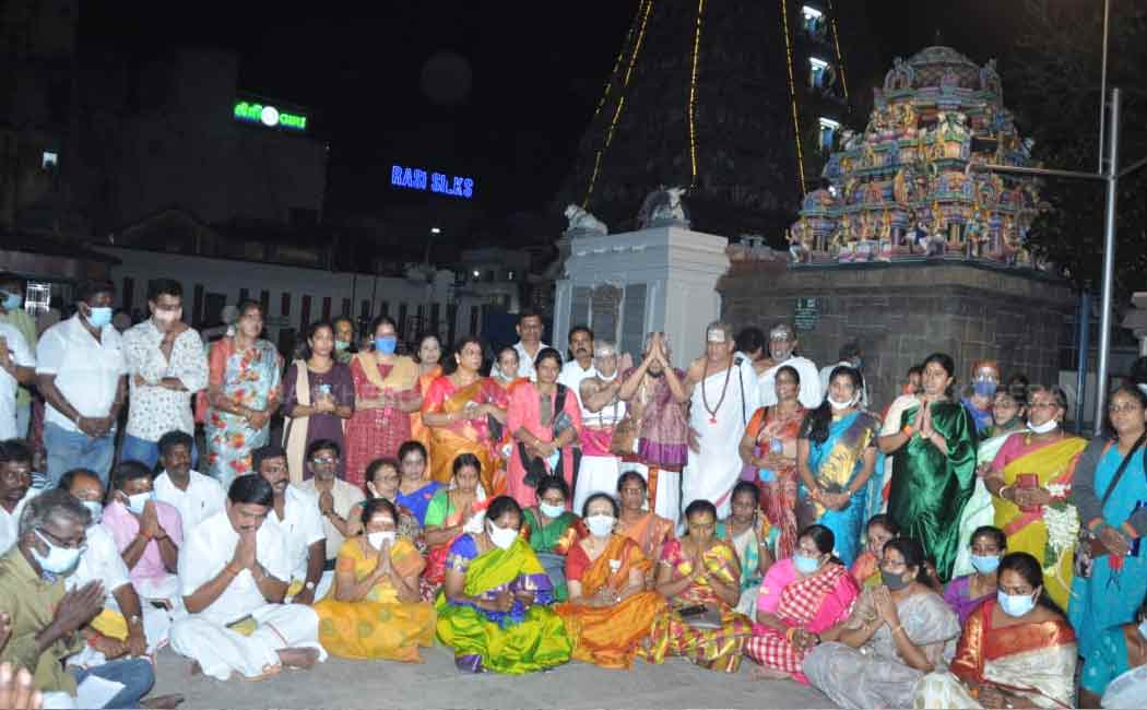 Tamil Nadu BJP women's team worships to strengthen Modi's life and security