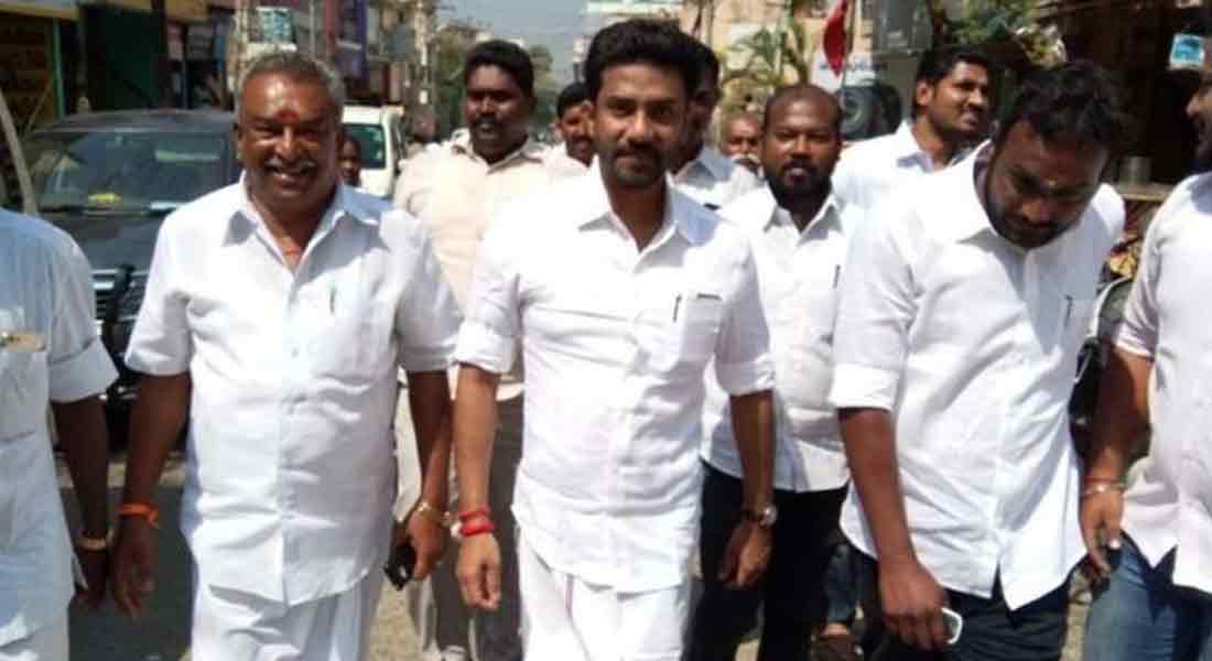 modi avoid the ops son... supporters are Shocking