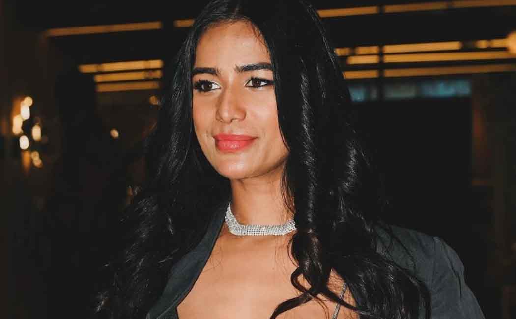 Poonam Pandey Passes Away!