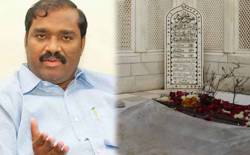 attempt to demolish tomb Aurangzeb RSS dictatorship says Velmurugan