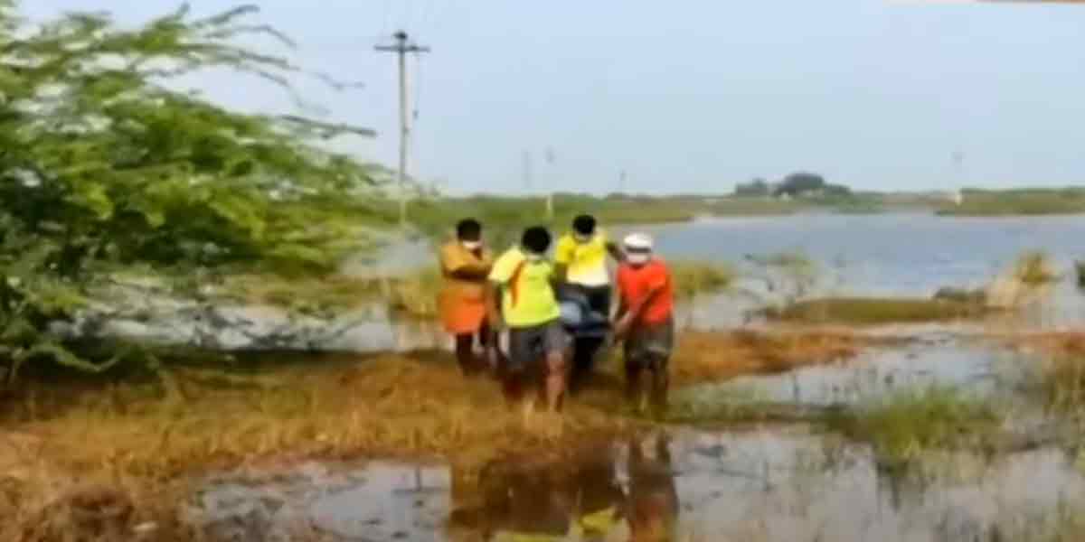 Missing school girl rescued in lake ... Police investigation!