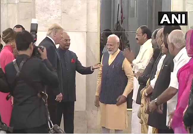 DELHI RASHTRAPATHI BHAVAN US PRESIDENT DONALD TRUMP DINNER