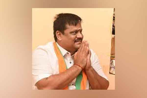 Supporters of L. Murugan reports going to the BJP