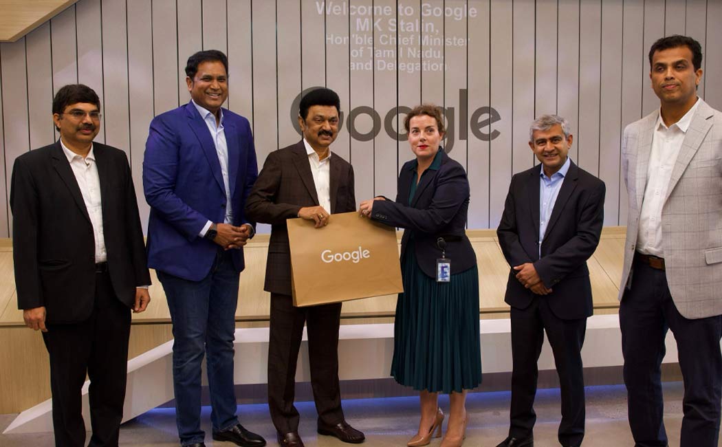 CM visits Apple, Google, Microsoft and consults with officials