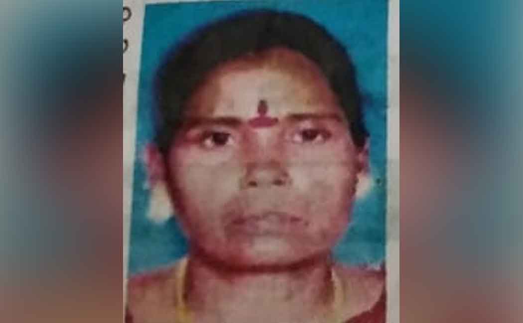 Fight happens when women went to collect money... woman died