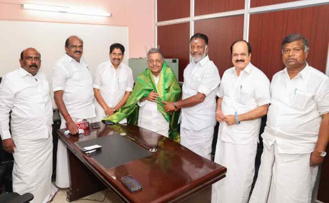Panrutti Ramachandran gave his reason for standing with OPS