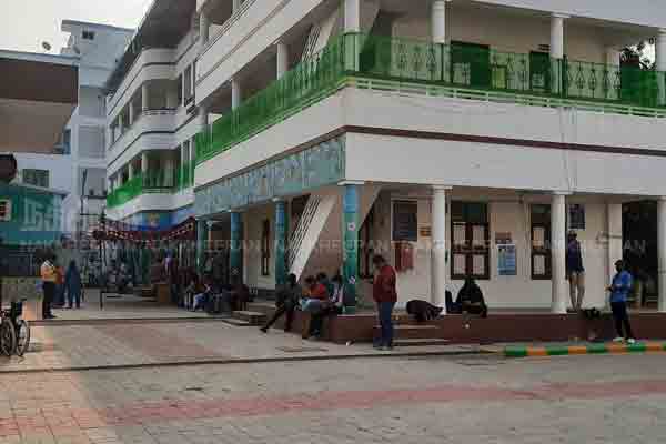 No one in T Nagar Hindi prachara saba polling booth