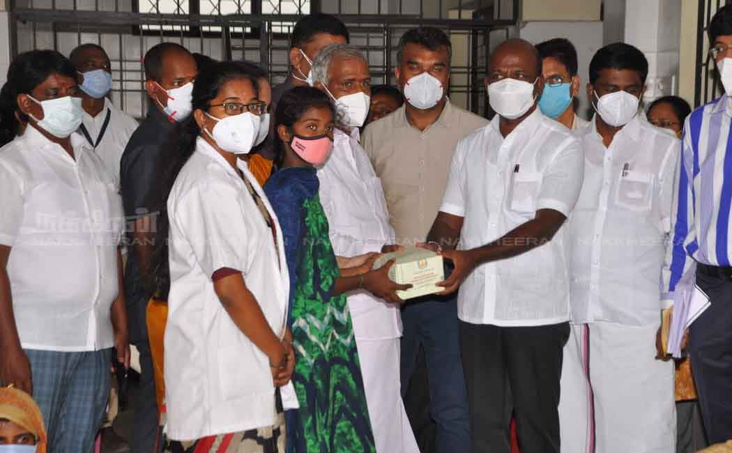 Diagnosis of jaundice in the fetus begins