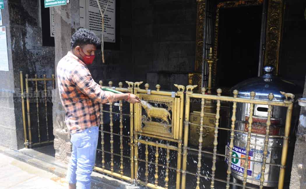 Kabaliswarar Temple getting ready to open…