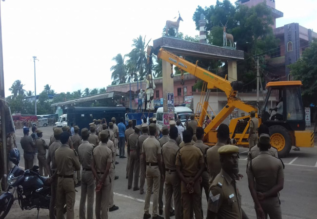 nagai vedharanyam New statue of Ambedkar in twelve hours