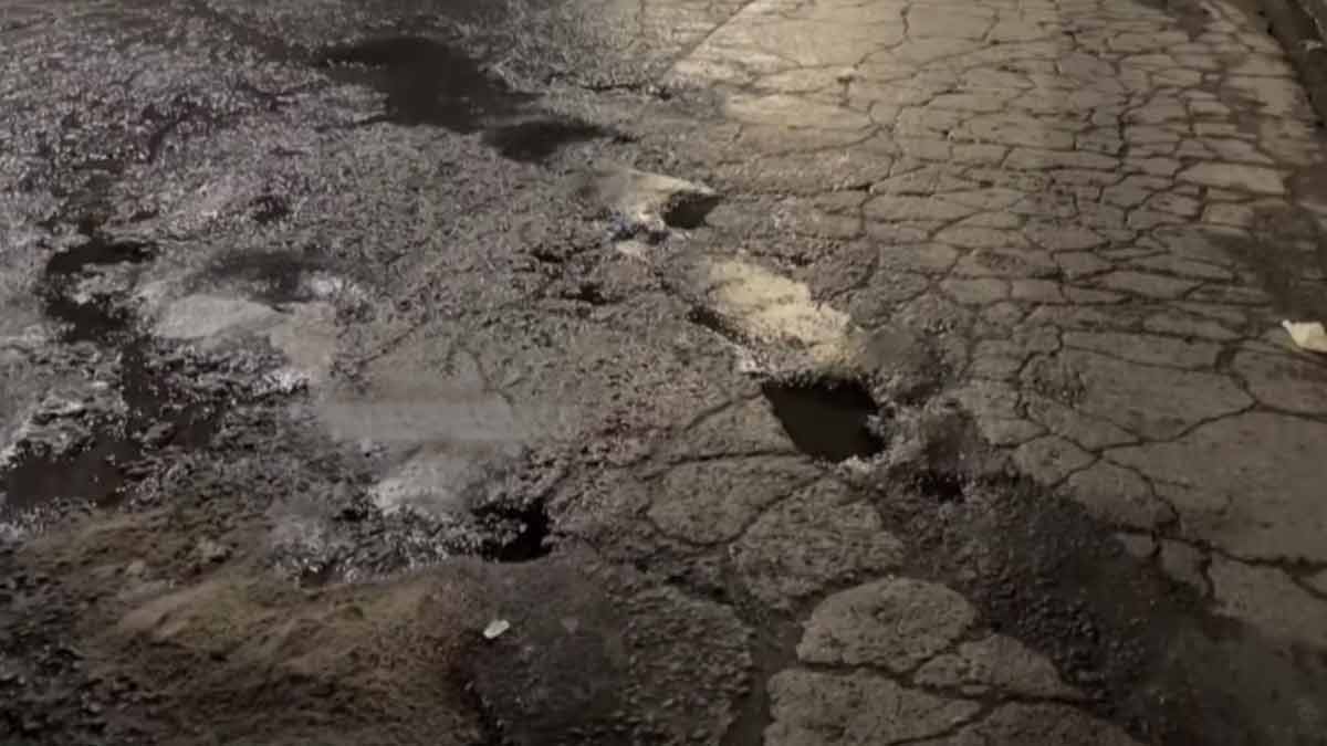 Accident due to bad road; The last tribute to the body of the woman who died with her head shattered