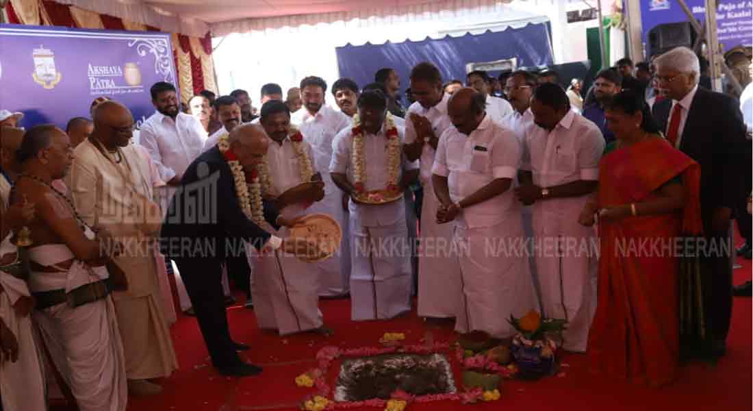 Students of Chennai School who are converted into Nirmala Sitharamans