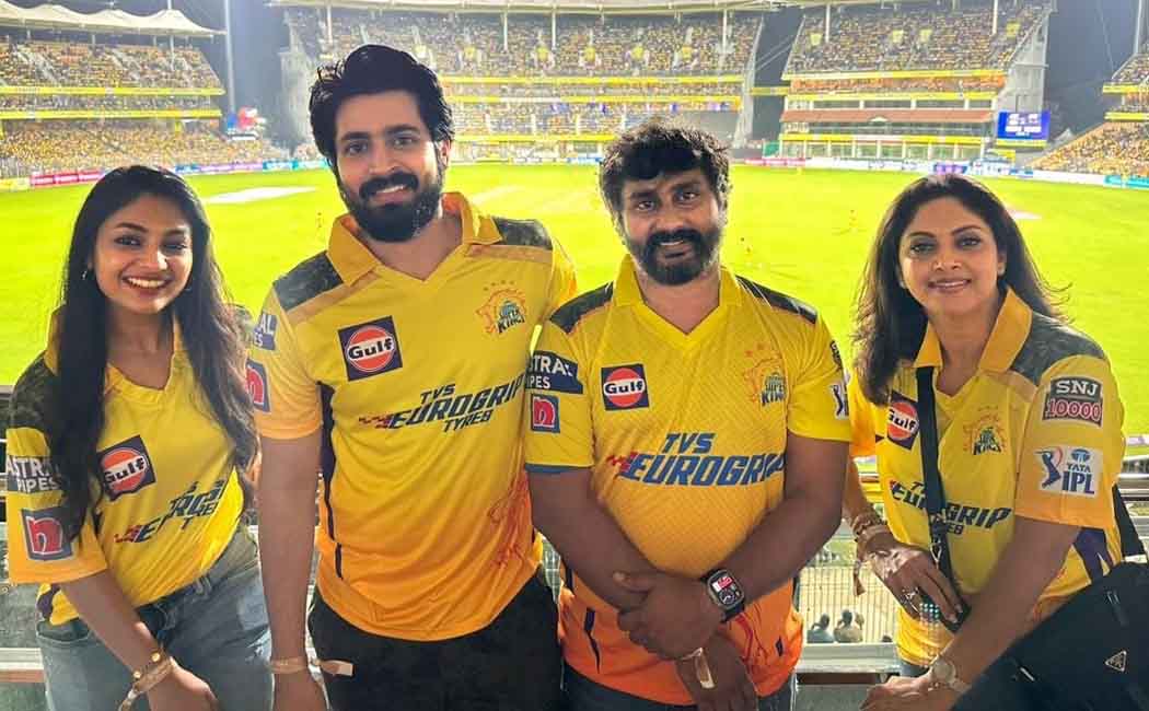 Celebrating the victory of CSK team 'L.G. M' Film crew