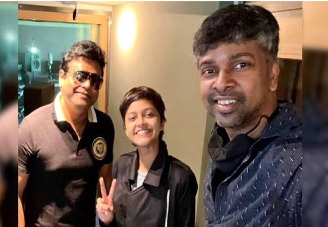 Tamil cinema not thrilled against Sinhala singer! Turbulent Eelam!