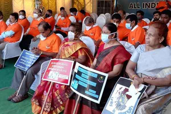 Doctors continue demand and condemn central government decision ...