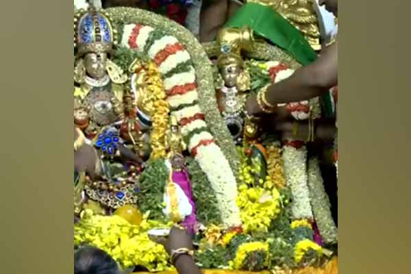 Meenakshi Sundareswarar Thirukalyanam; Kolakalam in Madurai