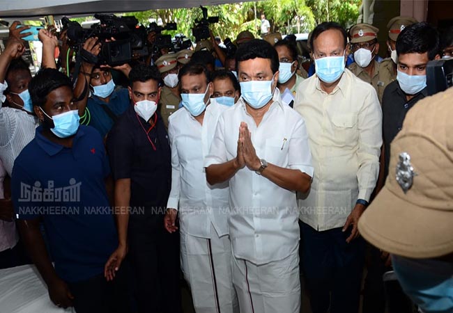 dmk chief mkstalin meet for governor tomorrow