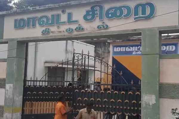 Jailer asking bribe to see prisoner! The woman involved in Struggle