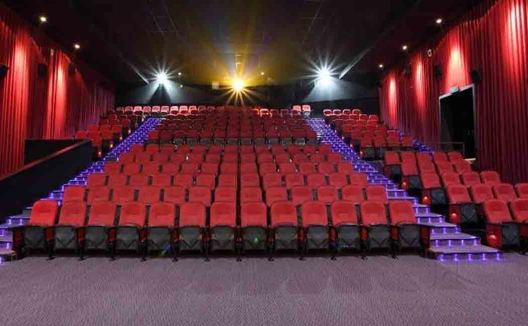 delhi court fined inox cinemas in a case against pvr