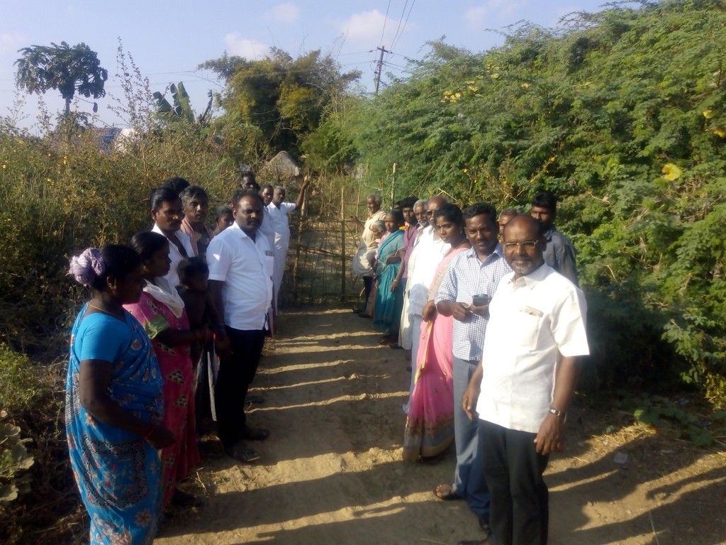 Nakheeran Internet News echo;Untouchability fence Sequestration!!