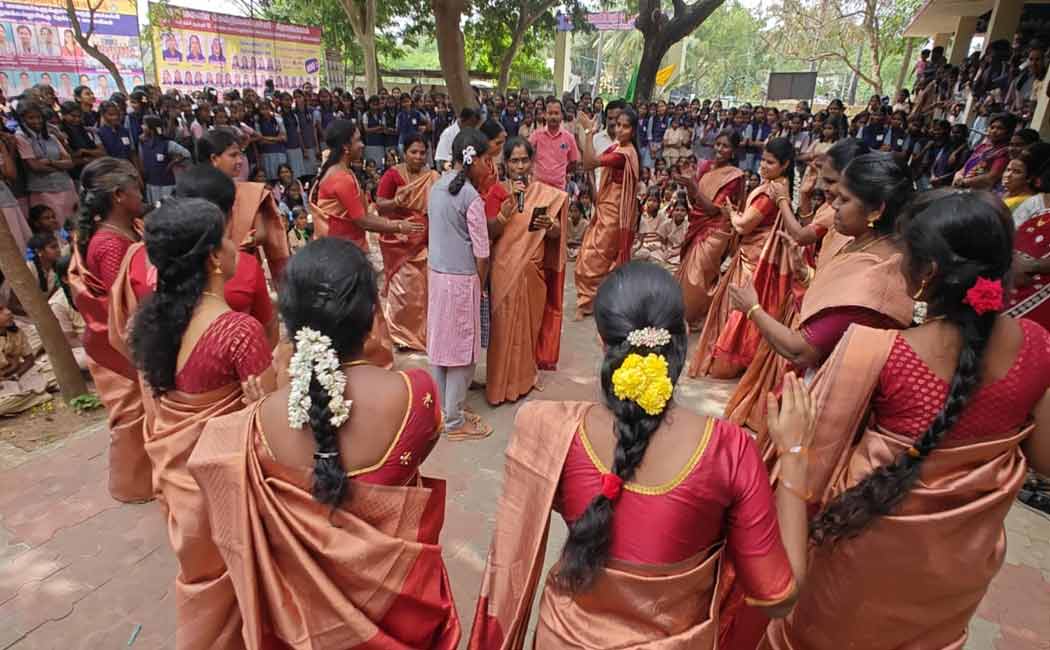 A govt school that commemorates the 5 tamil lands Pongal festival is a great celebration