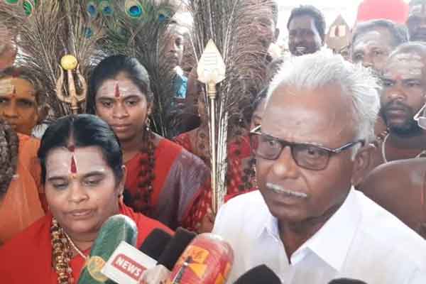 Dixits disturbing the singing of Thevaram in Kanakasabai!