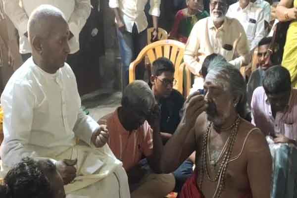 musician Ilayaraja at Tirukkadaiyur temple