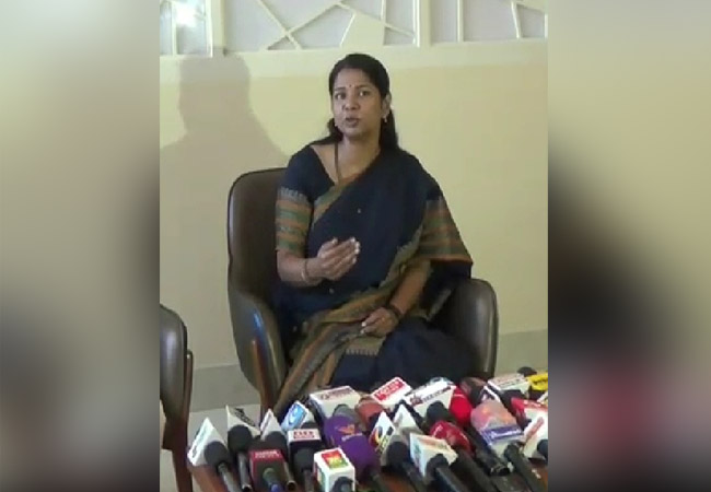 dmk mp kanimozhi mp pressmeet at madurai
