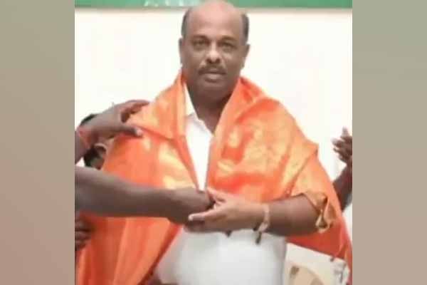 ADMK former minister MR. Vijayabaskar brother arrested