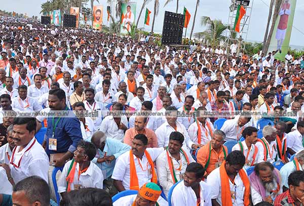 Volunteerome Amit Shah'ss welc pictures (Pictures)