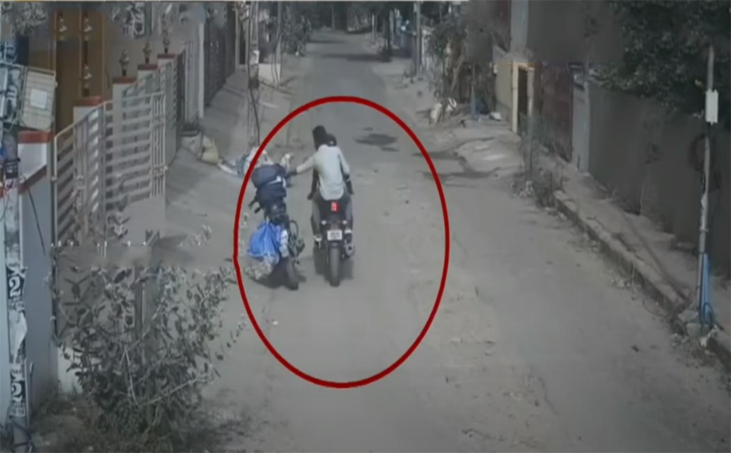 Thieves handcuffed to courier delivery youth!