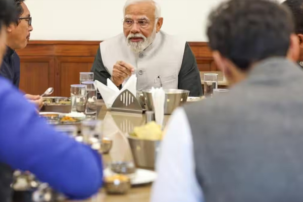 Prime Minister Modi had lunch with members of Parliament