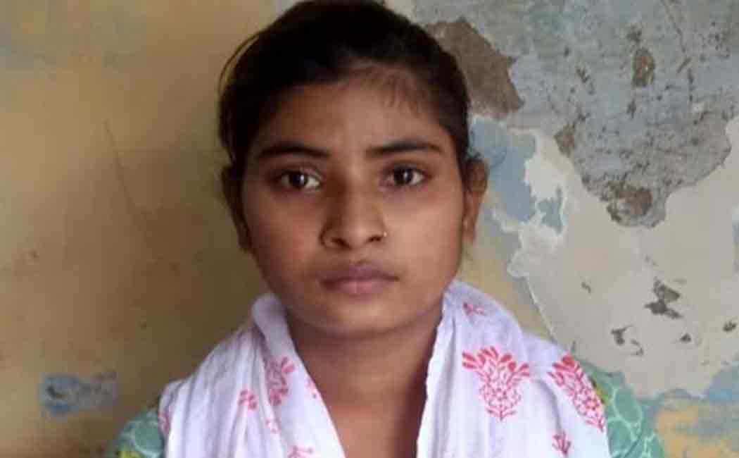 uttarpradesh girl who declared dead came alive to police