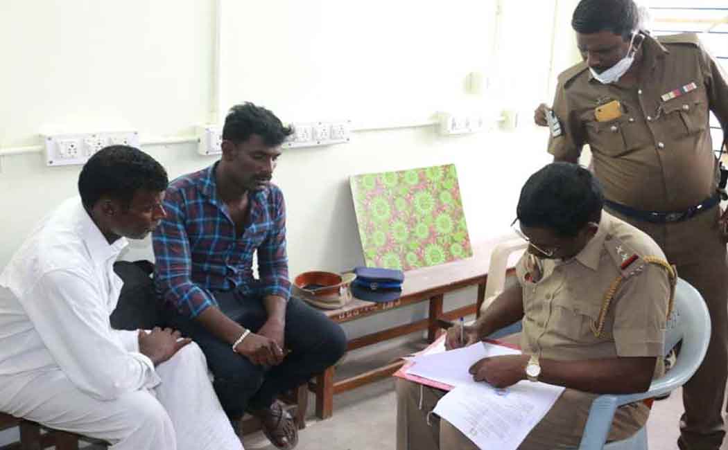 Police arrest youth who came with appointment order
