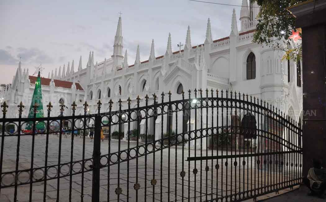 Santom Church, Thiruvallikkeni Parthasarathy Temple closed