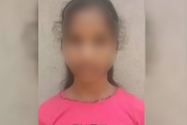 Tragedy happened to the student when she went to school at karnataka