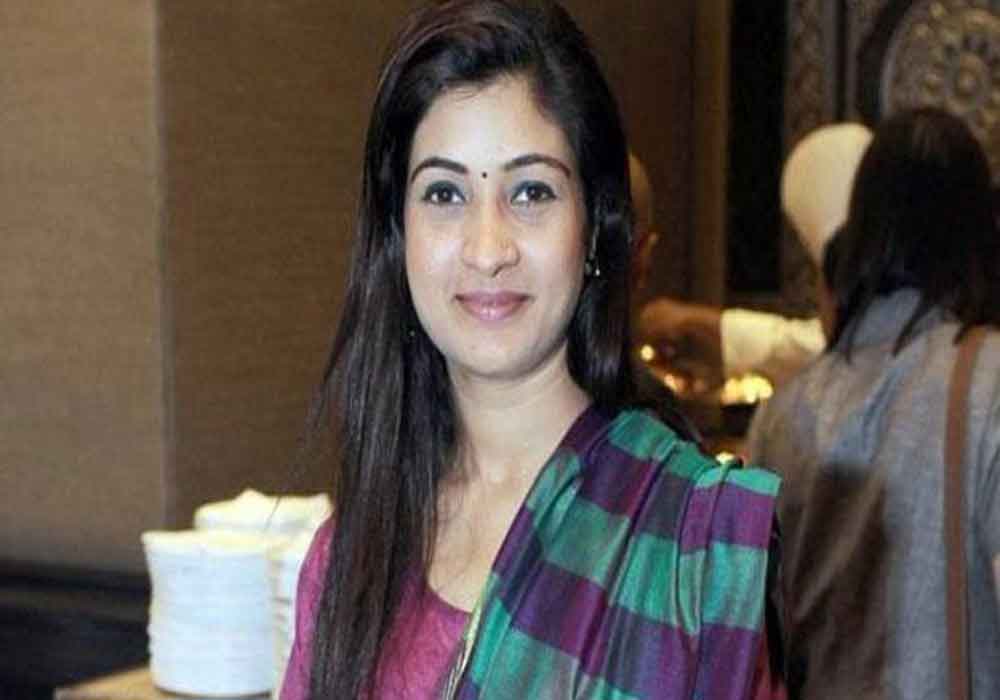 alka lamba resigns from aam aadmi party