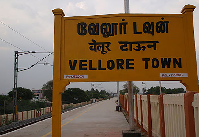 tamilnadu vellore lok sabha election money distributed electon commission