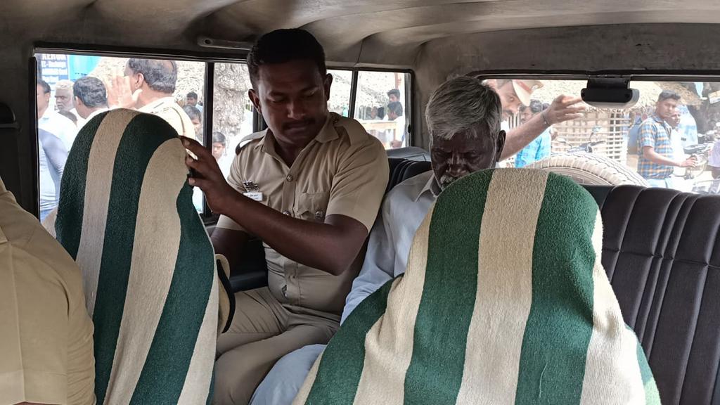 100 Day Workers Relatives Name Fake; Public Road Strike