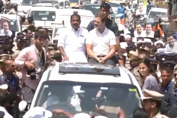 Rahul Gandhi road show in Wayanad