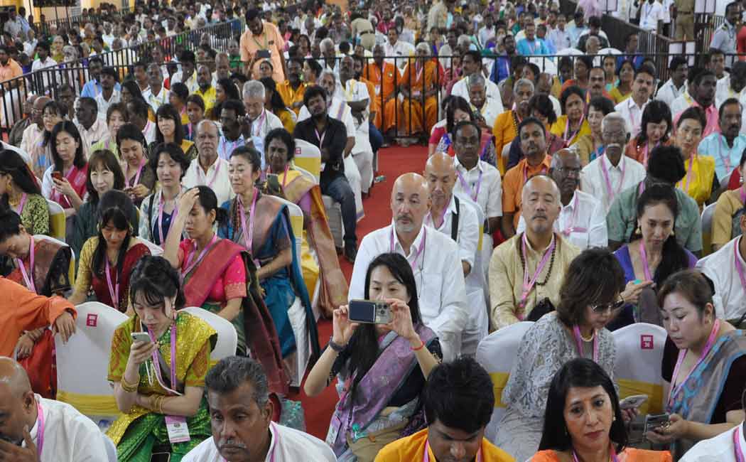 Foreigners who participated in Muthamil Murugan conference!