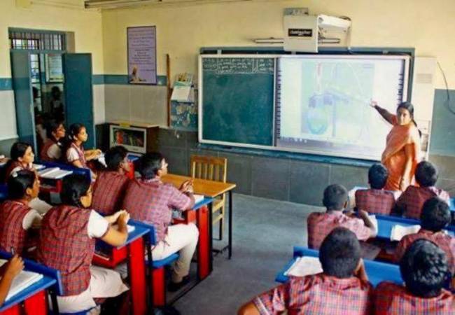 "Only bilingual policy will be implemented in Tamil Nadu" - Information of the Commissioner of School Education!