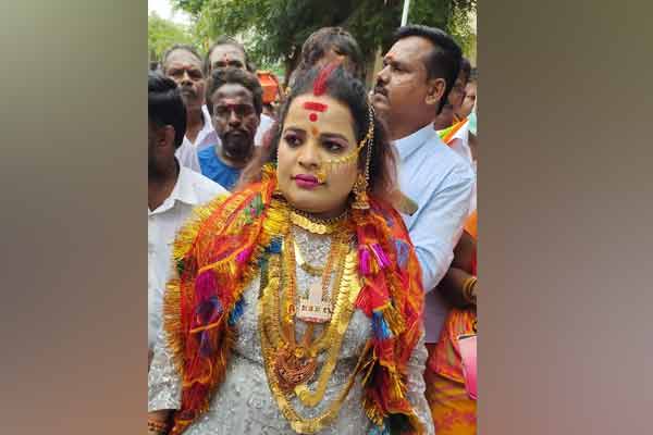 ‘M.G.R. Named Pavithra.. Kali Mata visit Tanjore