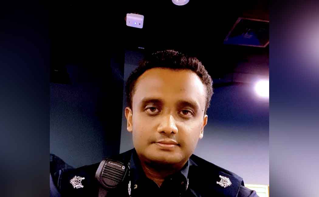 Foreign police officer cheating on Tamil Nadu women!