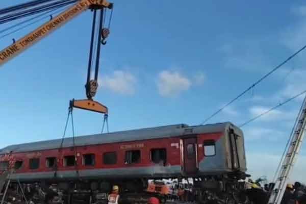 train track repair work is intense on kavaraipettai train incident