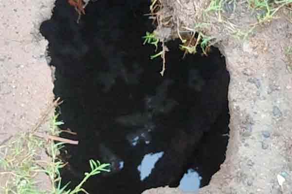 15 feet deep abyssal agitation ..!